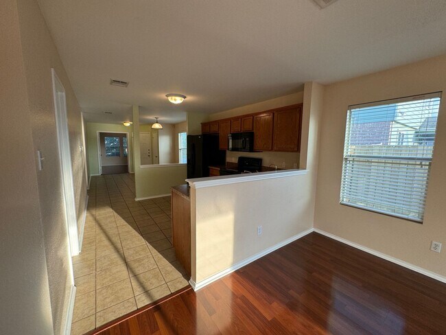 Building Photo - 3-Bedroom House for Rent in Killeen