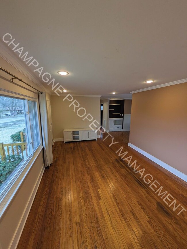 Building Photo - Single Family Home in South KC