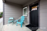 Building Photo - 2 Bedroom/1.5 Bath Townhome