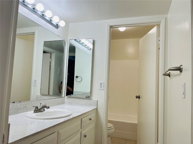 Building Photo - 6600 Warner Ave