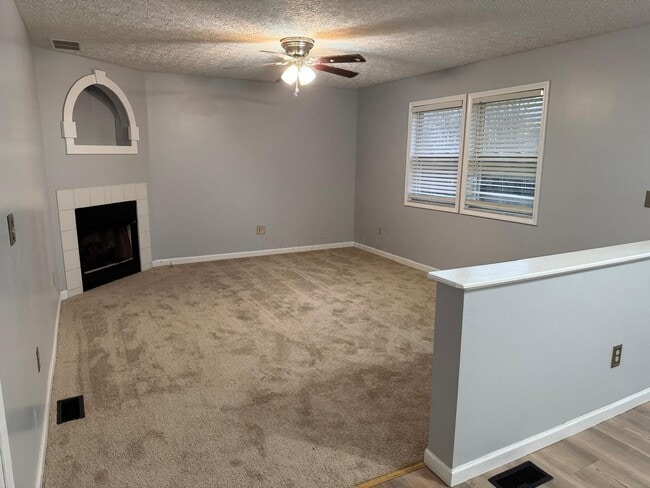 Building Photo - 6729 Kristins Cove Ln