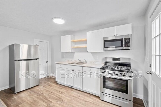 Primary Photo - 3611 Baytree St