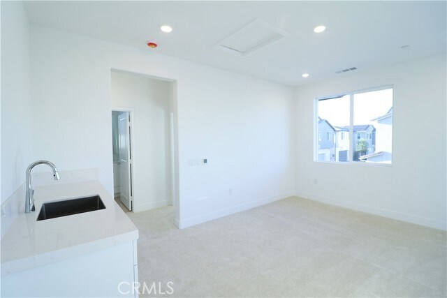 Building Photo - 647 Gadwall