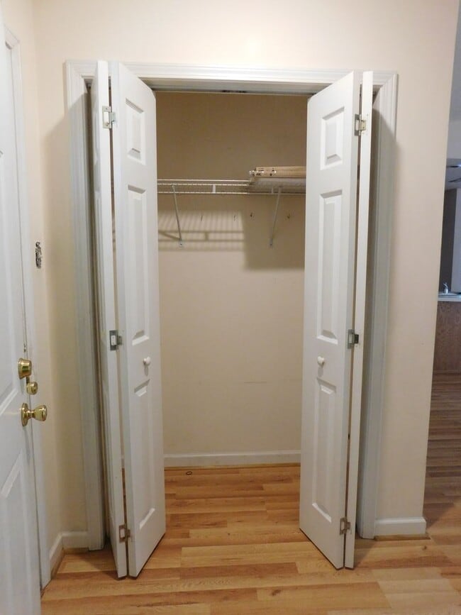 Building Photo - 210 Tobiano Dr