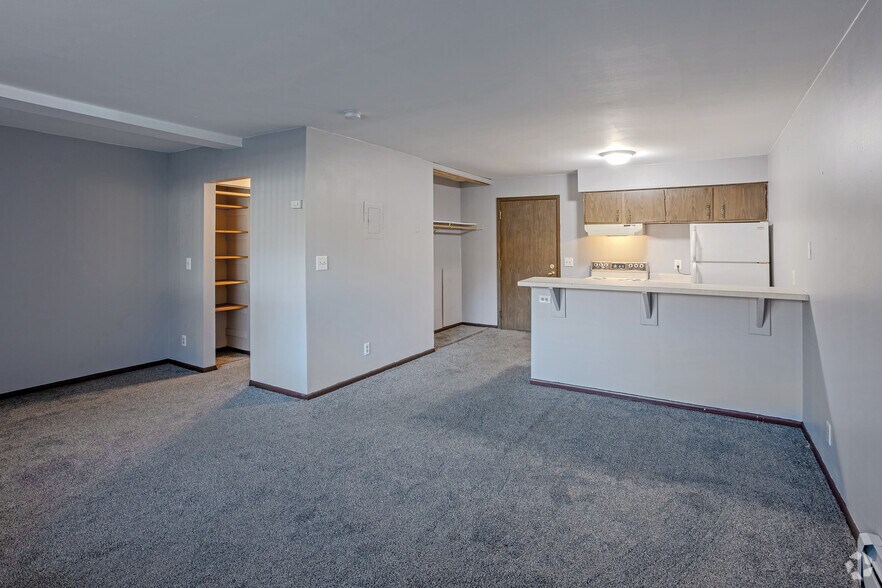 907 Dale St Apartments 907 Dale St SW Hutchinson MN 55350 Apartment