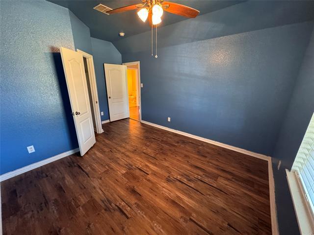 Building Photo - 3011 Clear Springs Dr