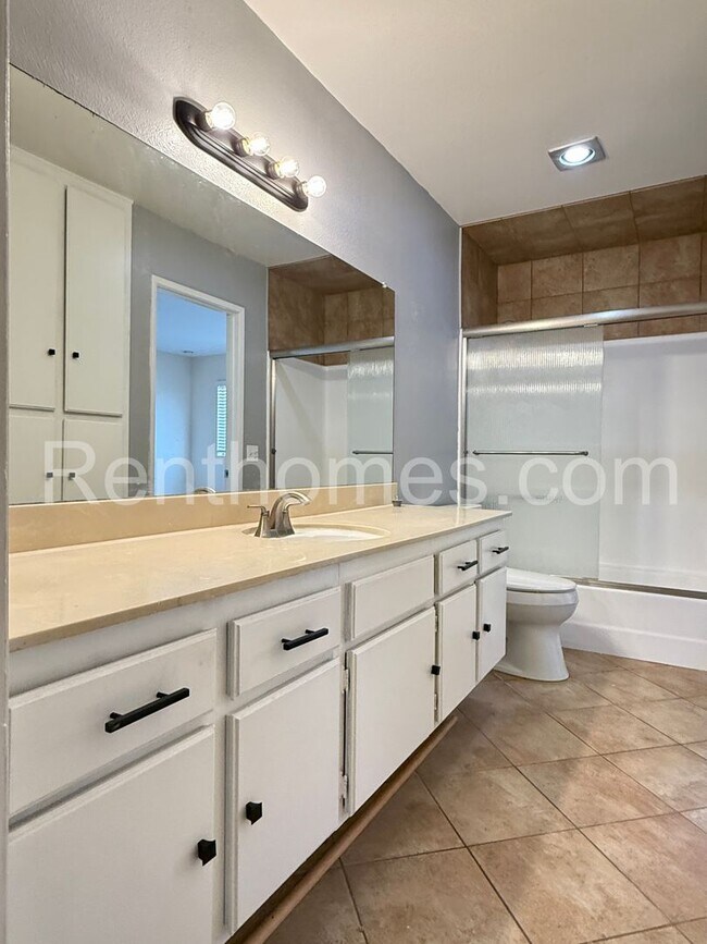 Building Photo - 7679 Stalmer St