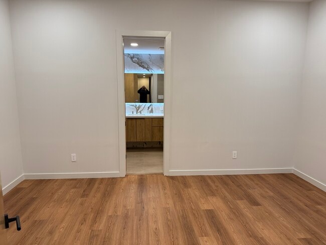 Building Photo - 714 Sage Ln