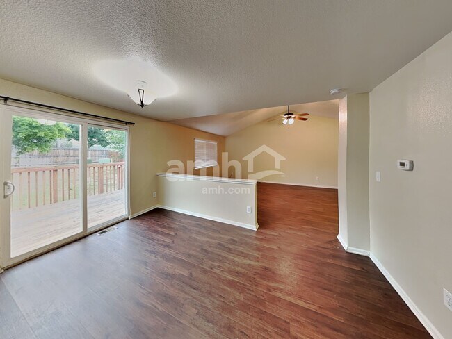 Building Photo - 2664 Comanche Creek Dr