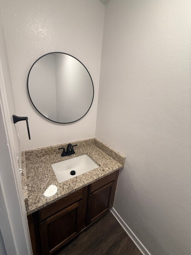 Building Photo - 2938 Gossett Dr