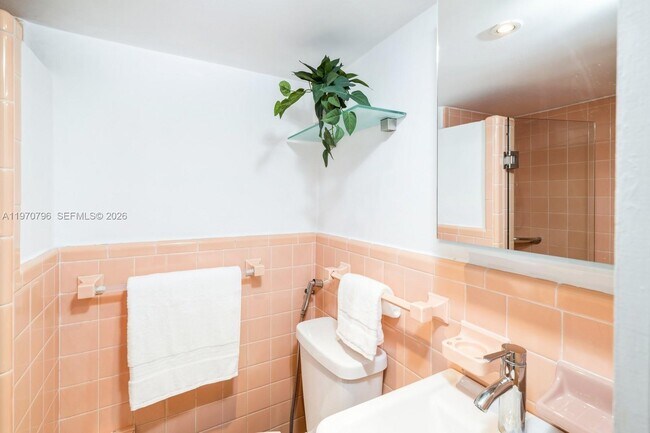 Building Photo - 1880 SW 15th St