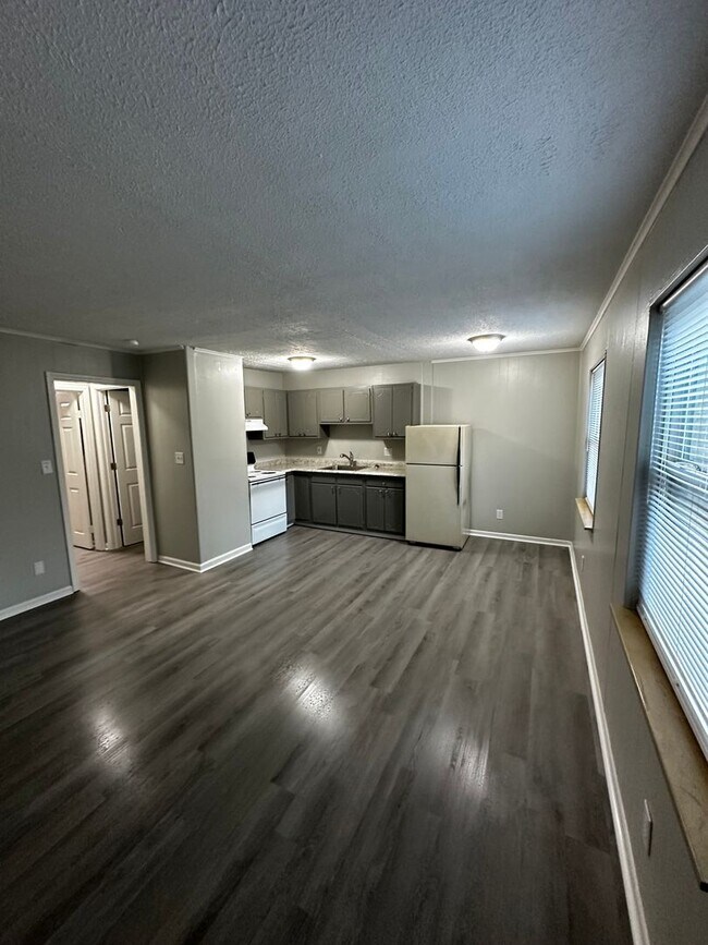 Interior Photo - Live in Comfort at Evergreen Apartments in Knoxville!