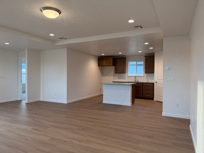 Building Photo - 10113 Longtail Dr