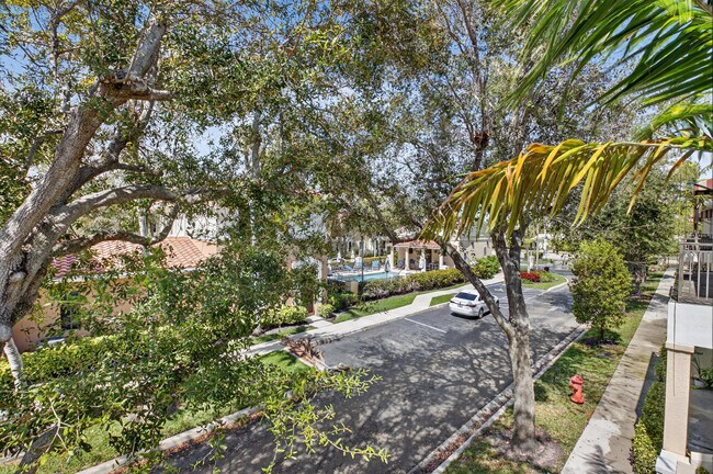 Building Photo - 2515 Venetian Ct