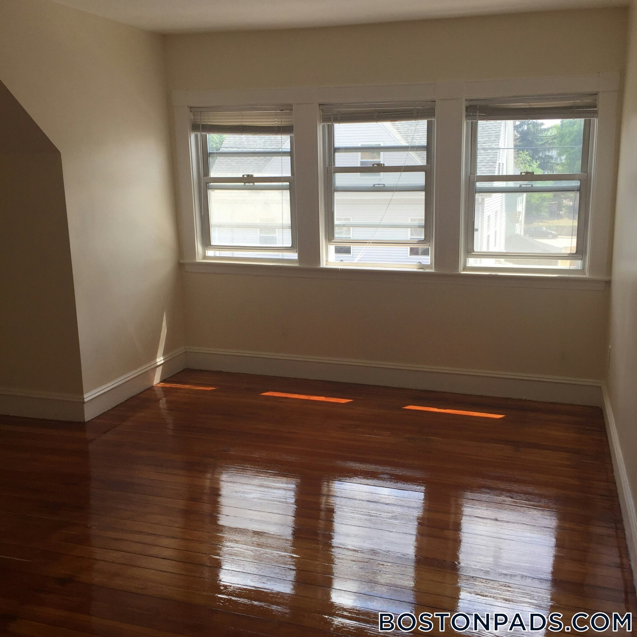 Building Photo - 32 Newcastle Rd