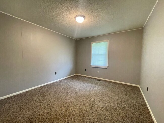 Building Photo - 5339 S Hutchinson Ct