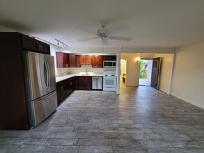 Building Photo - 3559 Lower Honoapiilani Rd