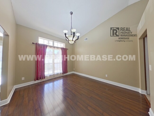 Building Photo - Spacious Elegance: 4-Bedroom Brick Home in...