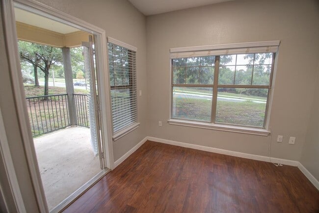 Building Photo - 2320 Gracy Farms Ln