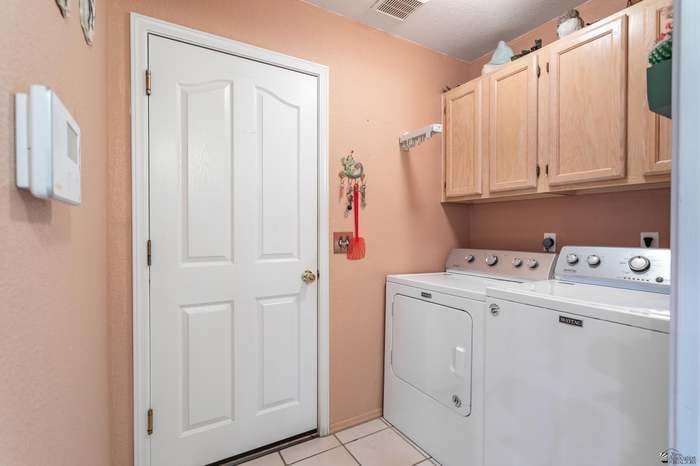 Building Photo - 11241 E 37th Ln