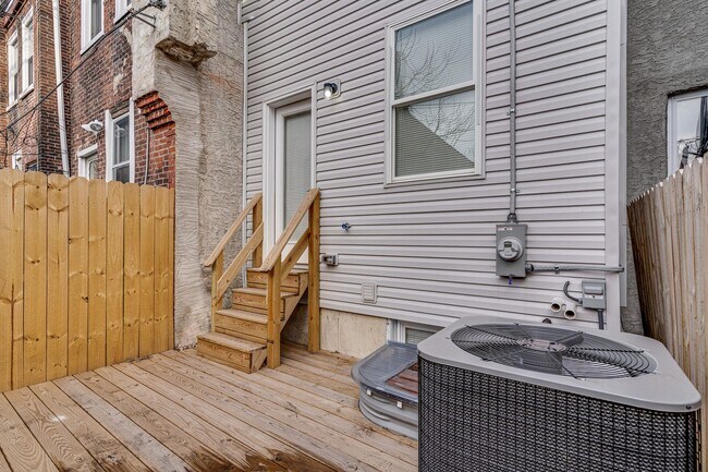 Building Photo - Brand New Luxury Home Brewerytown