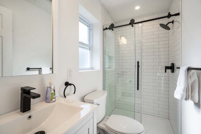 Building Photo - 18 Maryland Blvd