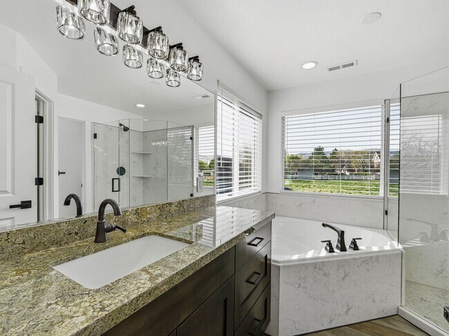 Building Photo - RES_O VAN DER WATT_14512