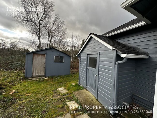 Building Photo - Newly Remodeled 2 Bedroom House near Renton