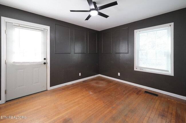 Building Photo - 548 Murray Rd NW