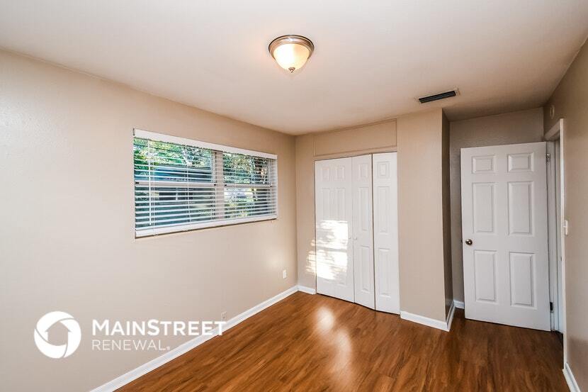 Building Photo - 2002 Constant Dr