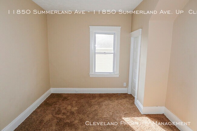 Building Photo - 11850 Summerland Ave