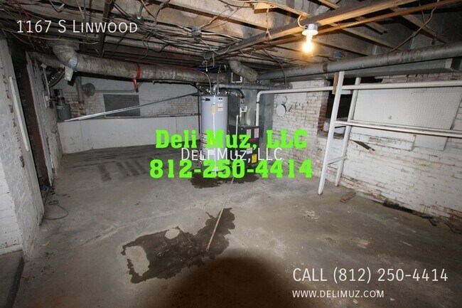 Building Photo - 1167 S Linwood Ave