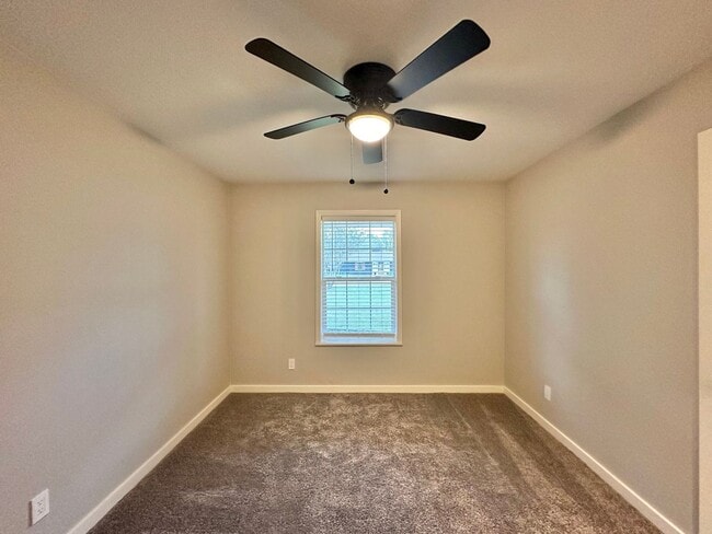 Building Photo - Charming Single-Story Brick Home Available! Whitehouse ISD!