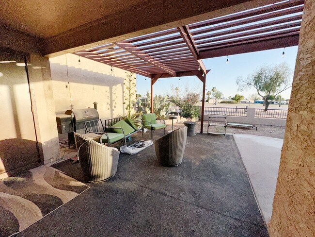 Building Photo - For Lease -Partially Furnished $2,599 or Unfurnished $2,300 2 Beds-2 Bath Painted Mountain Golf C...
