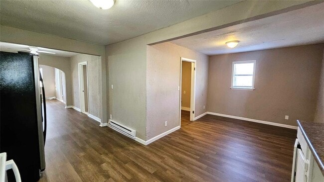 Building Photo - 1505 NE 29th St