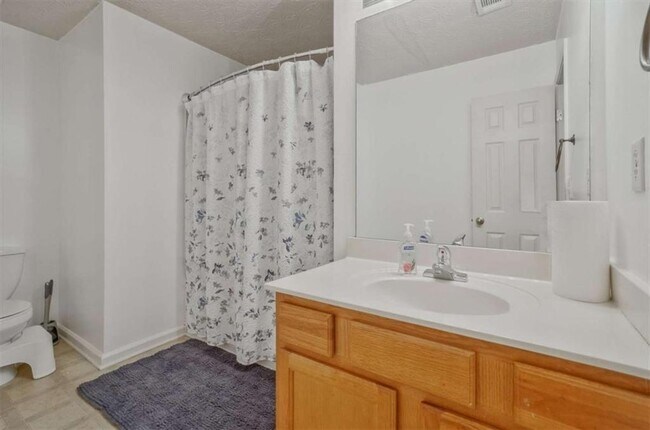 Building Photo - 2870 Vining Ridge Terrace