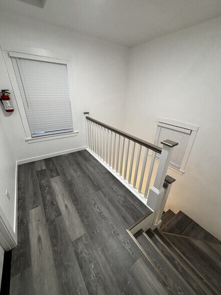 Building Photo - 5807 20th Ave