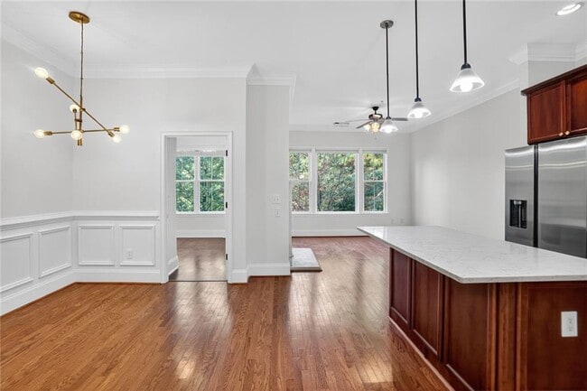 Building Photo - 11 Perimeter Center E