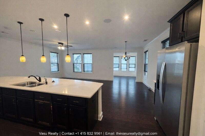 Building Photo - 14503 Knowledge Circle