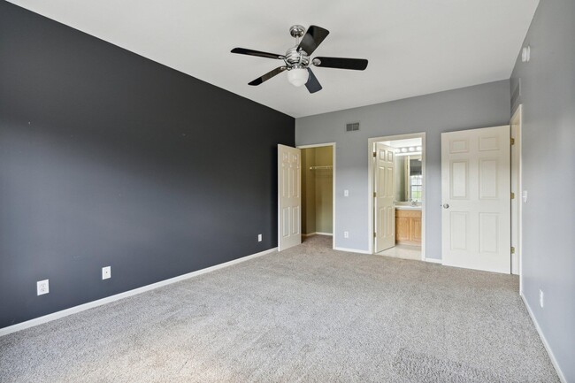 Building Photo - 1872 Cedar Valley Dr