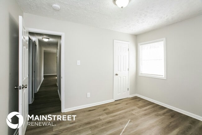 Building Photo - 5524 Marilyn Rd