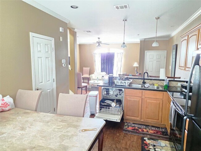 Building Photo - 305 Holleman Dr E