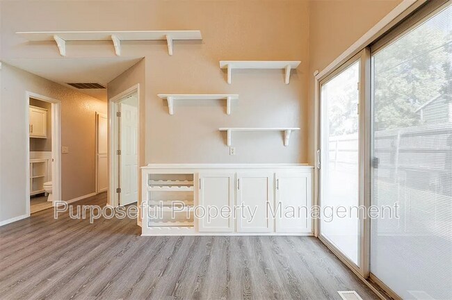 Building Photo - 2501 Patti Pl