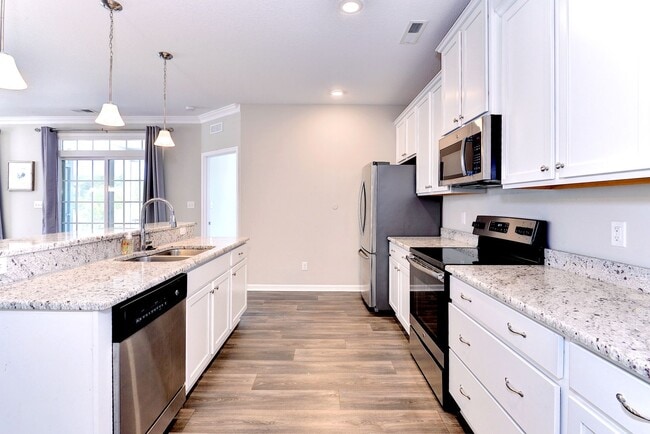 Building Photo - 2702 Queens Path, Williamsburg VA 23185