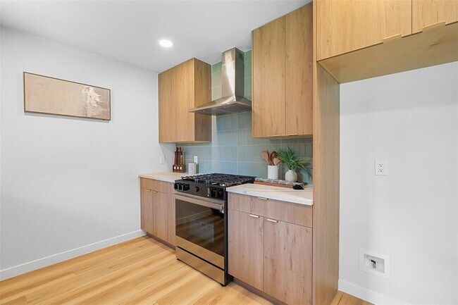 Building Photo - 4605 Beaver Creek Dr