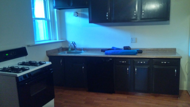 Building Photo - 27 Noster St