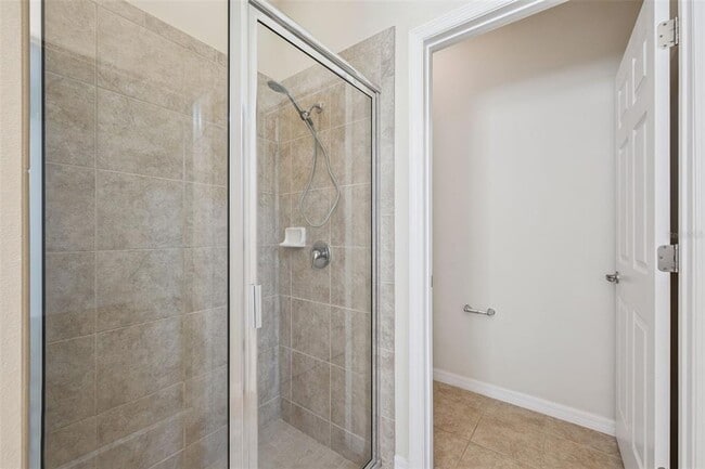 Building Photo - 1310 Oakcrest Ct