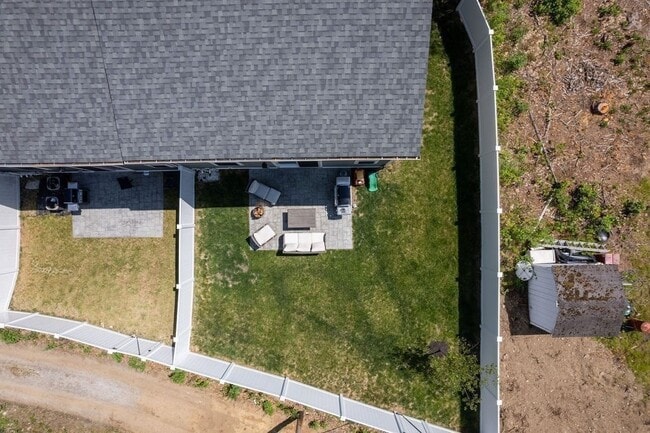 Building Photo - 259 Lake Ave