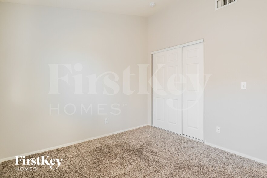 Building Photo - 3392 W Vía Campana De Oro