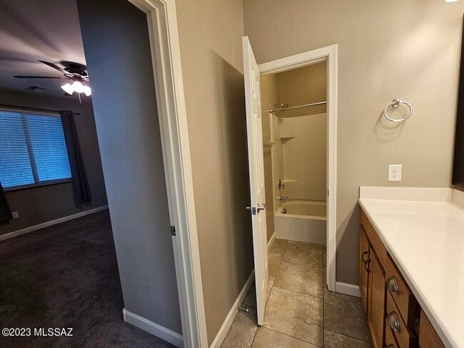 Building Photo - 9831 N Melandra Way